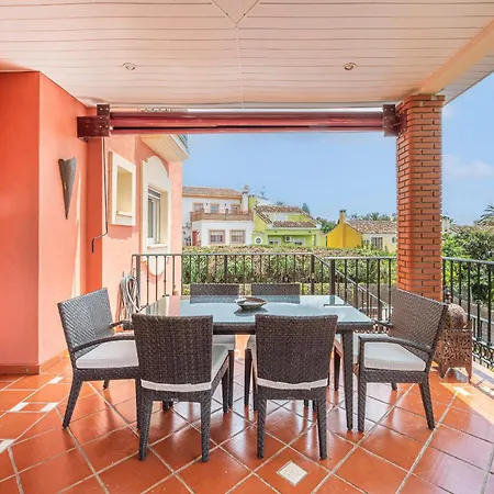 בית נופש House - 8 Persons-pool Heater-wifi