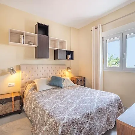 בית נופש House - 8 Persons-pool Heater-wifi מארבלה