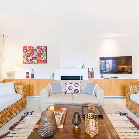 בית נופש House - 8 Persons-pool Heater-wifi מארבלה