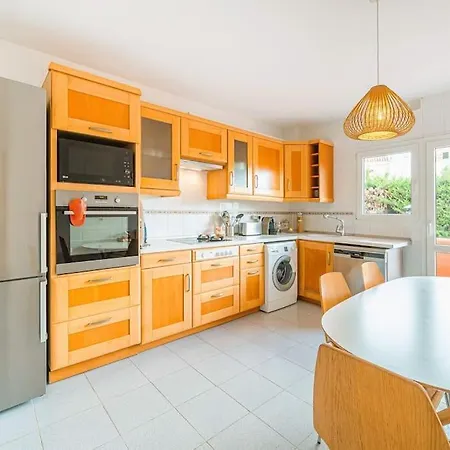 House - 8 Persons-pool Heater-wifi בית נופש מארבלה